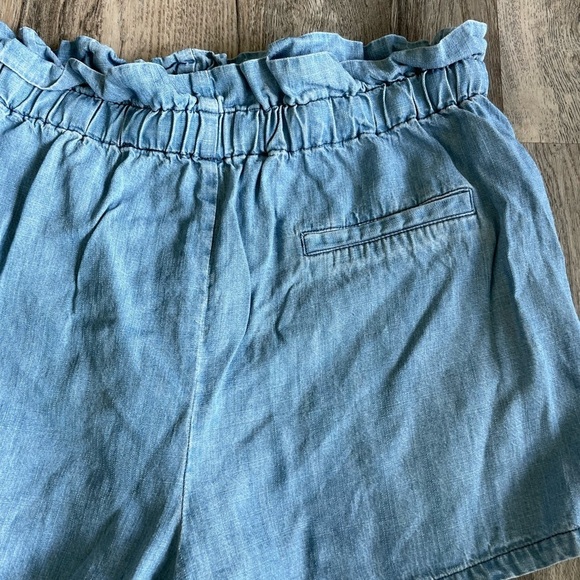 Gentle Fawn Women’s High Rise Elastic Waist Chambray Shorts, size medium - Picture 8 of 8